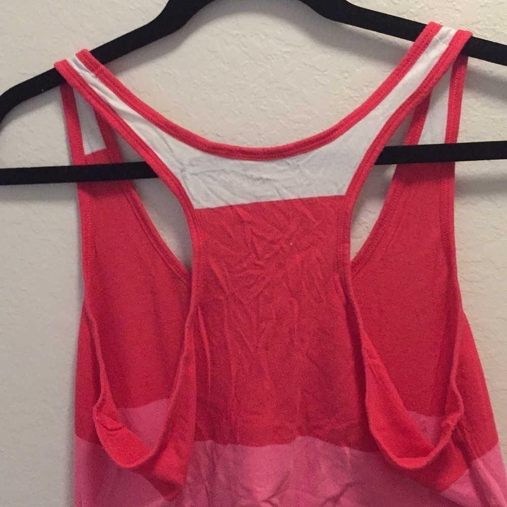 Color block tank top. - Picture 6 of 6